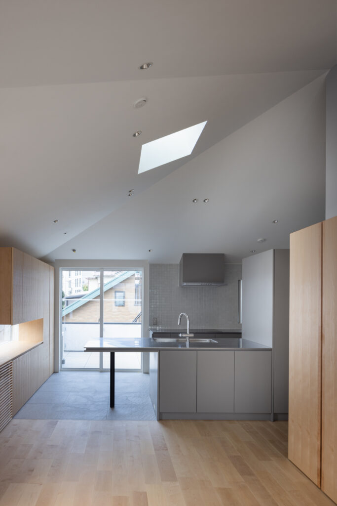 参宮橋の螺旋住戸 アトリウムがある住戸