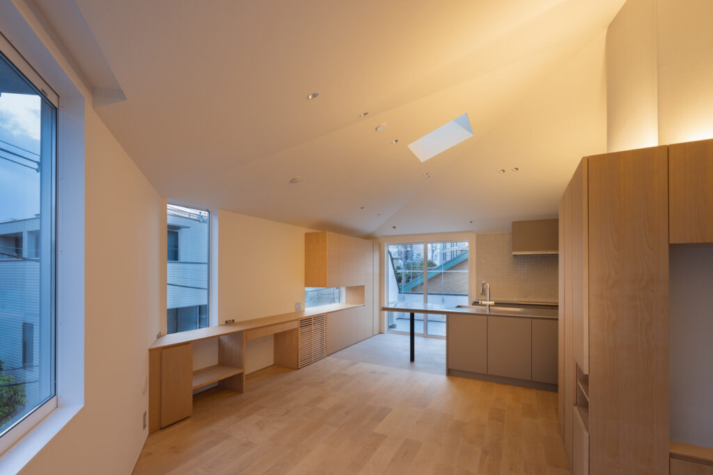 参宮橋の螺旋住戸 アトリウムがある住戸